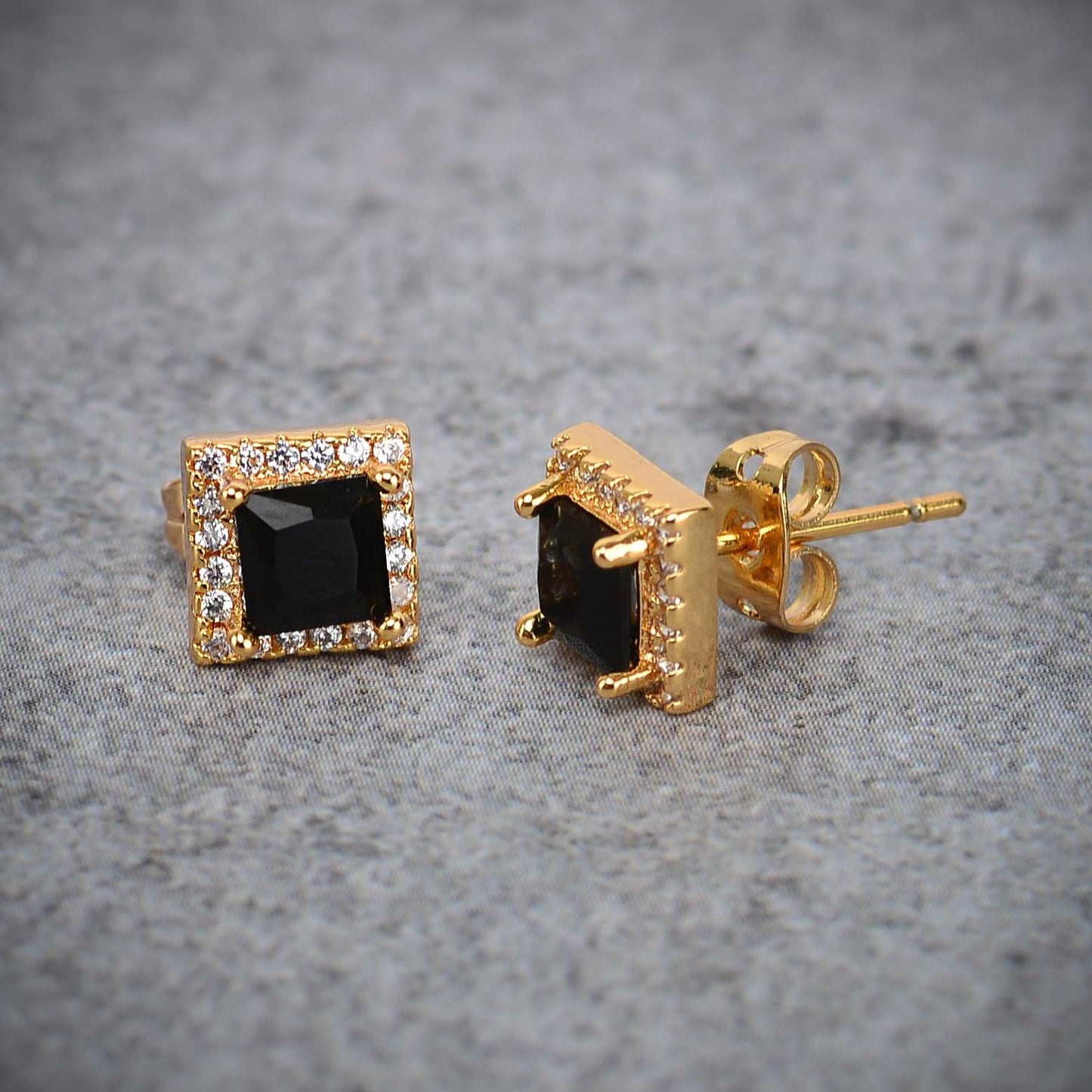 BLACK DIAMOND EARSTUD