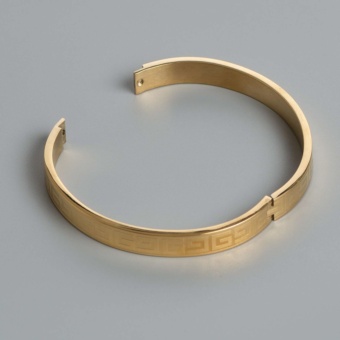 GOLDEN GAZE KADA