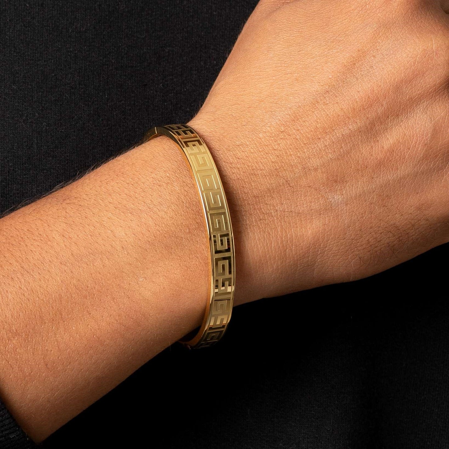 GOLDEN GAZE KADA