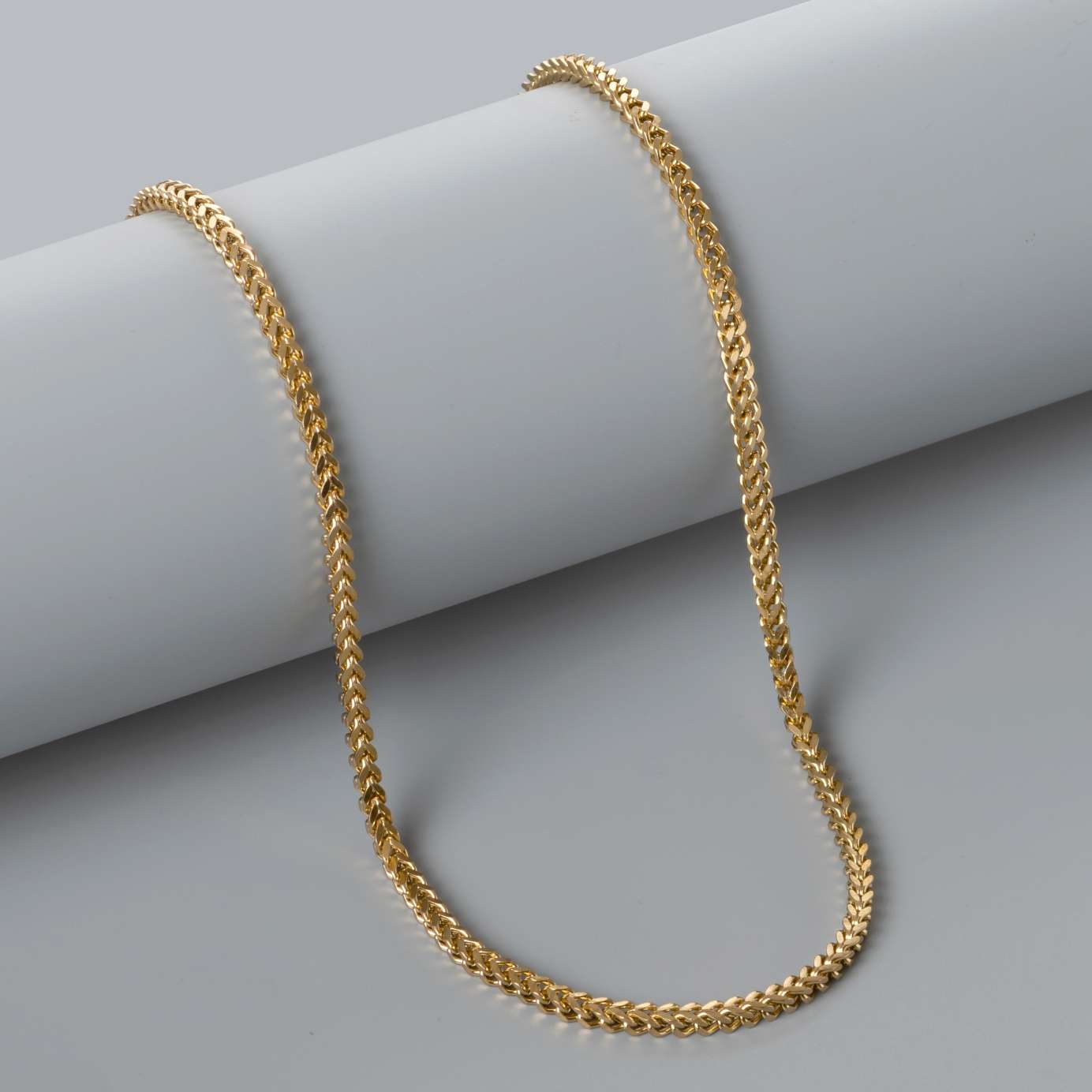 URBAN CHARM 18K GOLD PLATED CHAIN