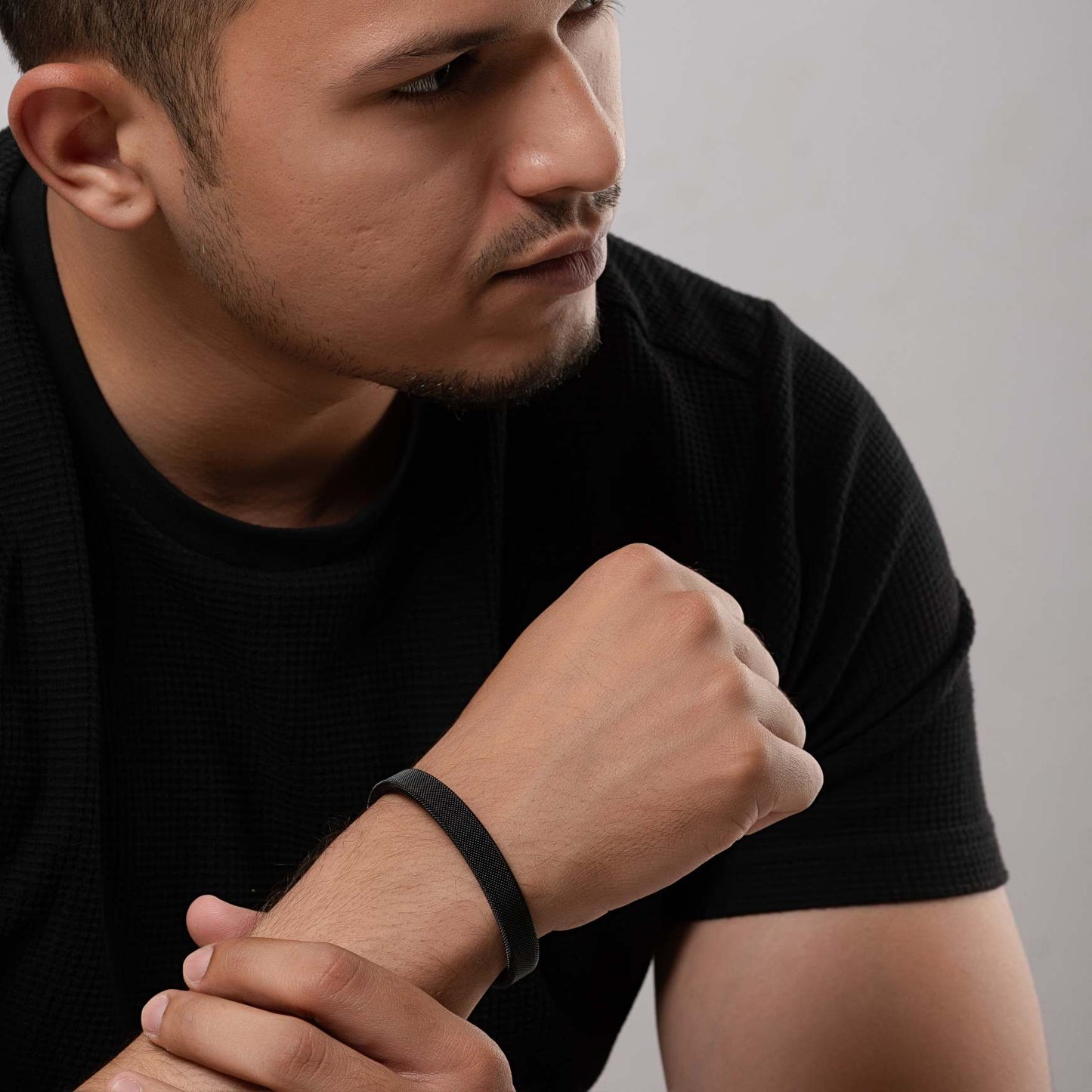 STEEL STRIDE BLACK CUFF