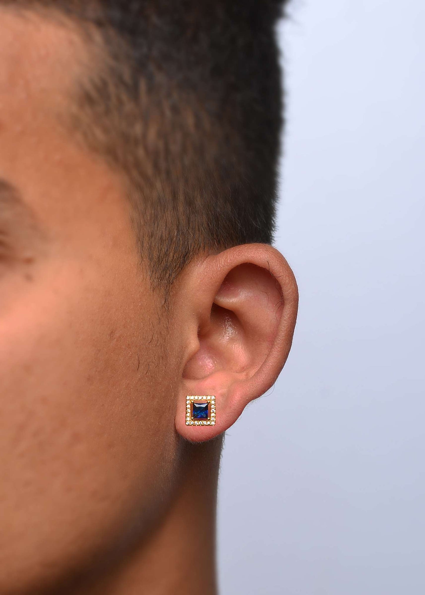 BLUE DIAMOND EARSTUD