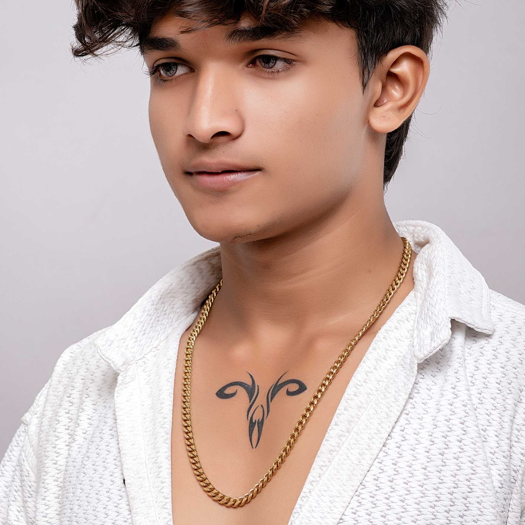Bold Monarch 18K Gold Chain
