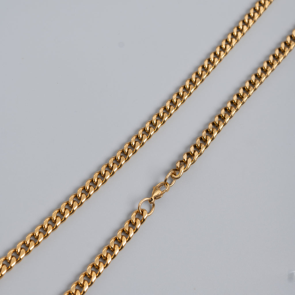 Bold Monarch 18K Gold Chain