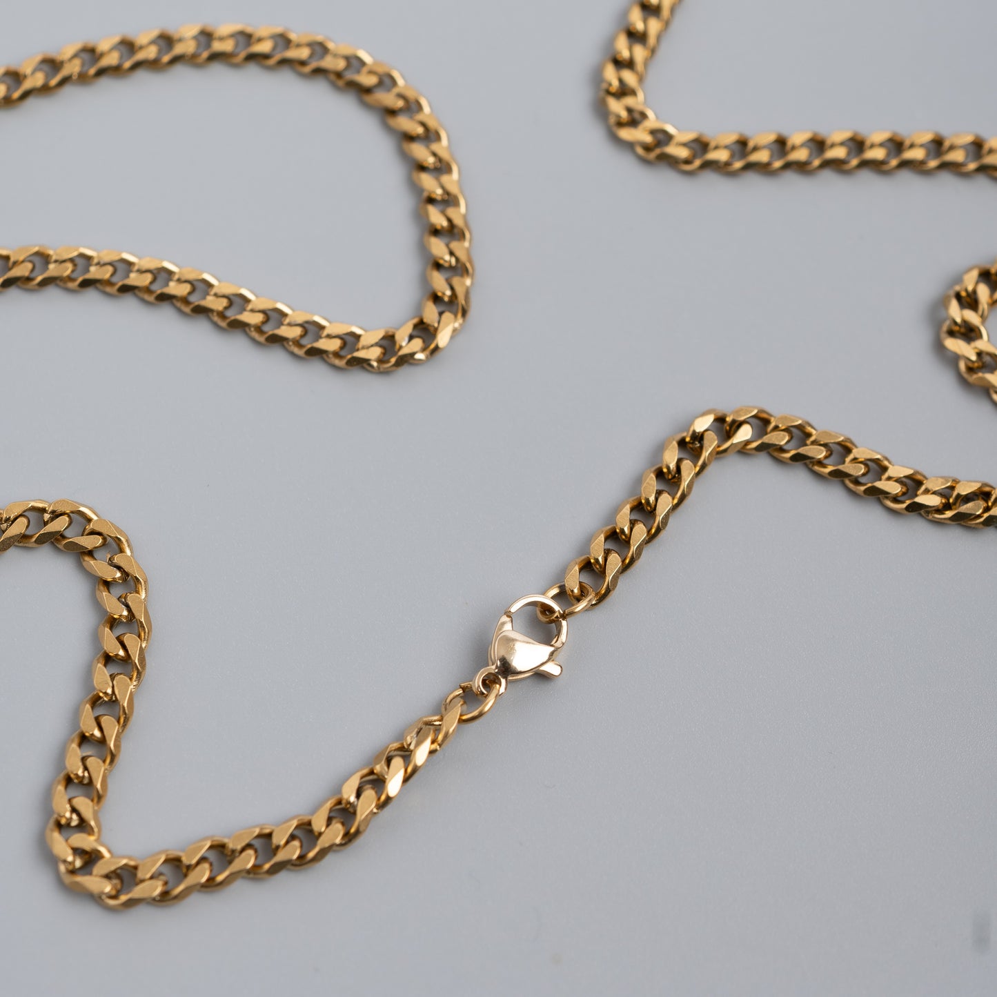 GOLD REIGN 18K GOLD PLATED CHAIN