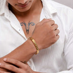 Shivom Gold Kada