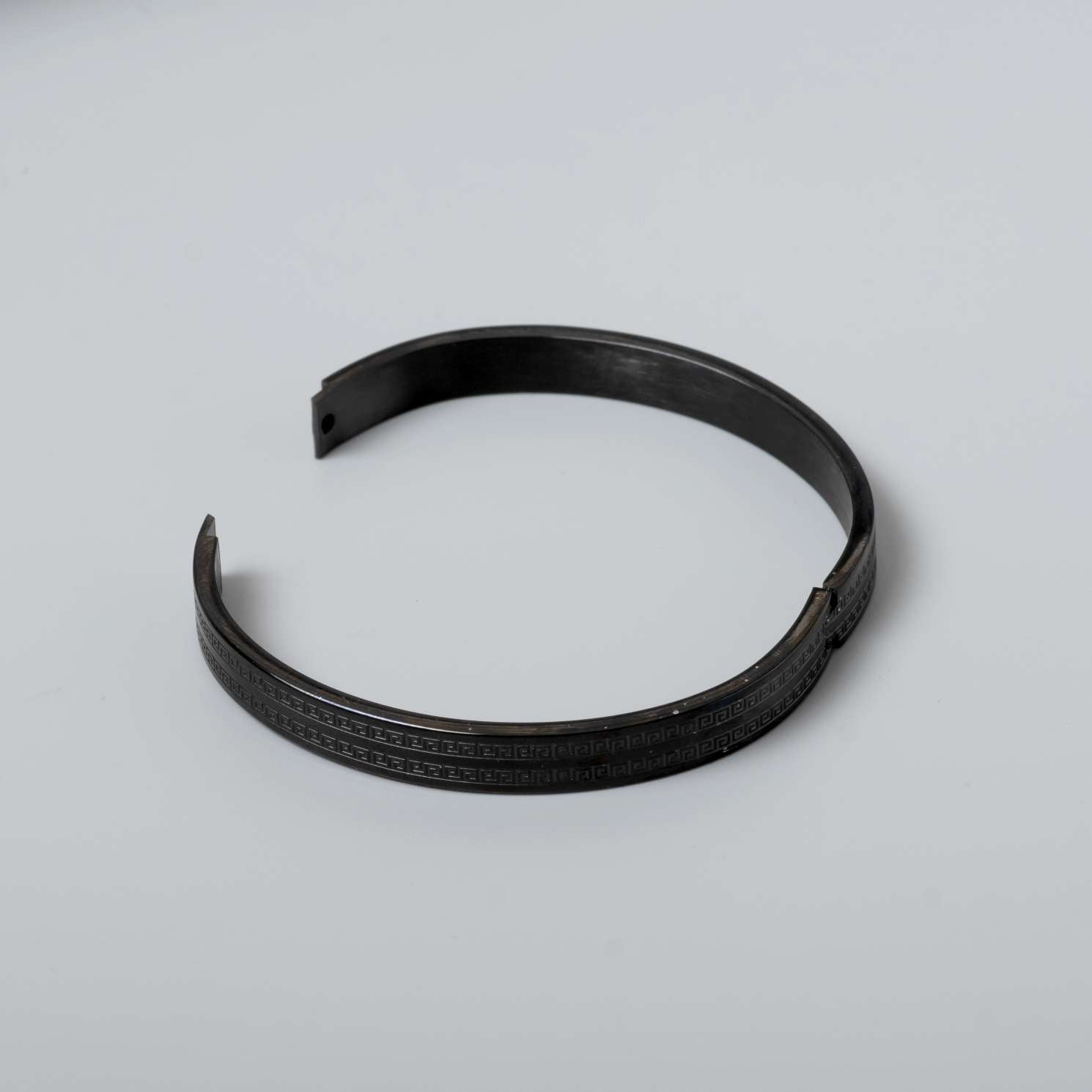 Venus Black Kada
