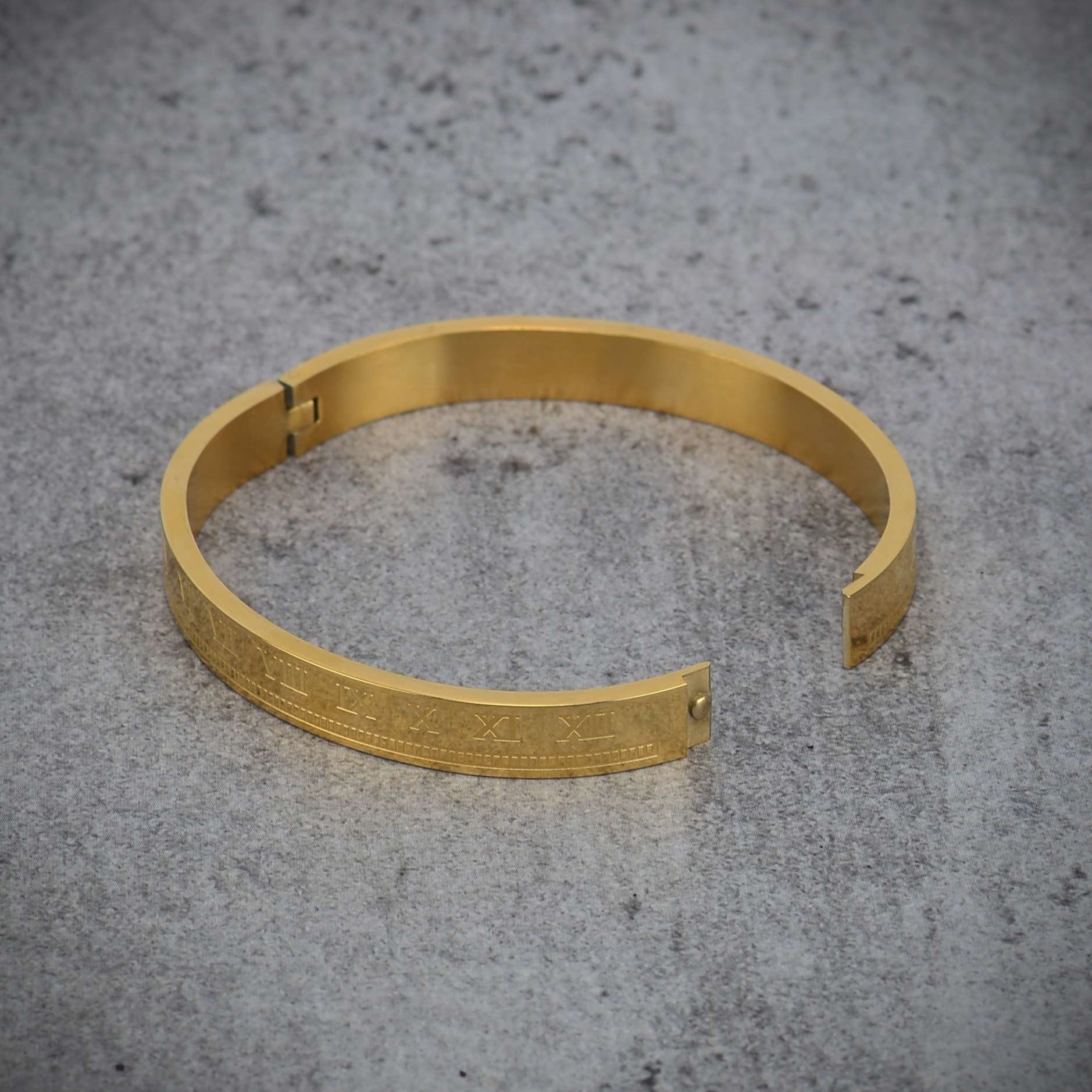 Roman Time Gold Kada
