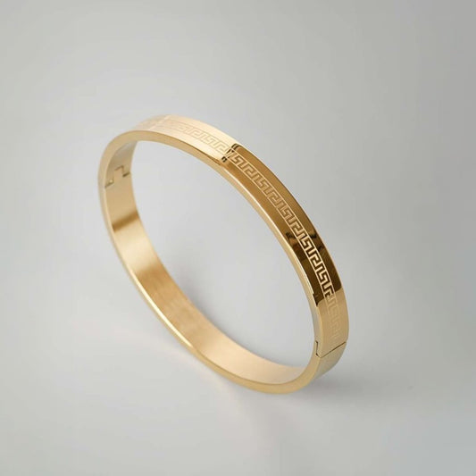 SLEEK LINE GOLD KADA