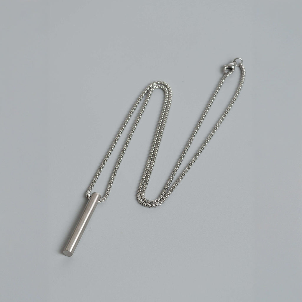 CLASSIC ROUND BAR SILVER NECKLACE