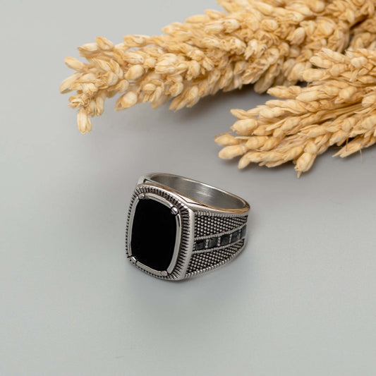 NOIR SHIMMER RING