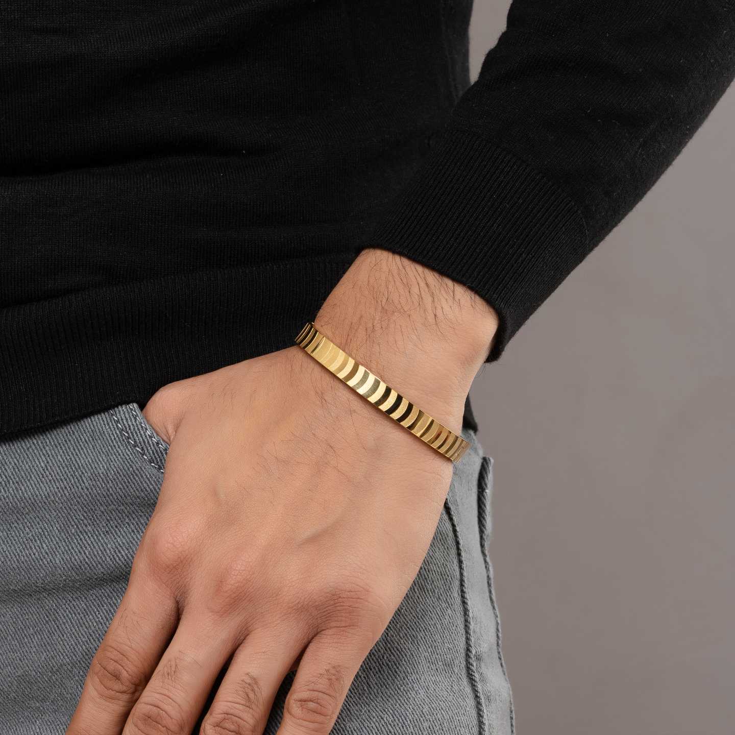 Arc Gold Kada