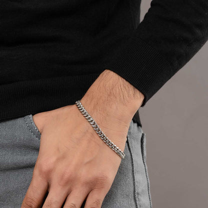 Noble Silver Link Bracelet