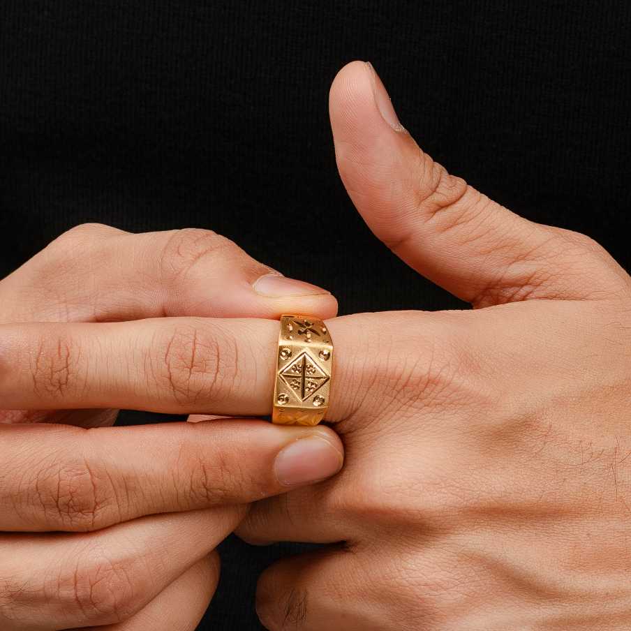 Gold Sovereign Ring