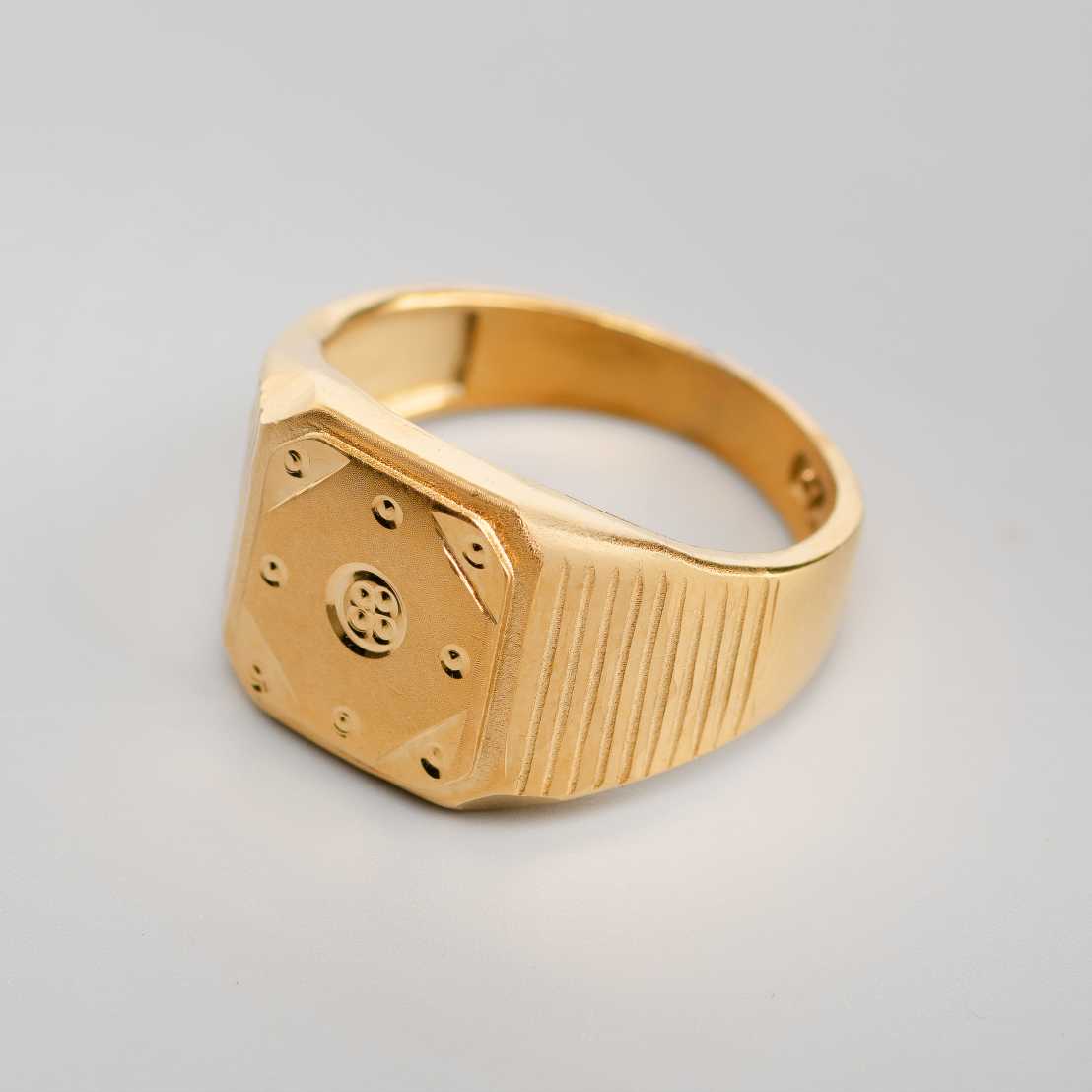 Royal Crest Ring
