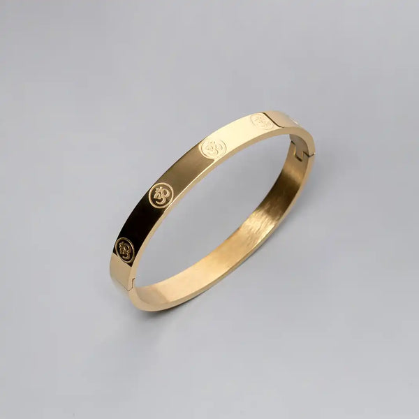 Omkar Gold Kada